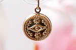 L027-GF-nr2-1s_goldfilled_beschermend_oog_charm